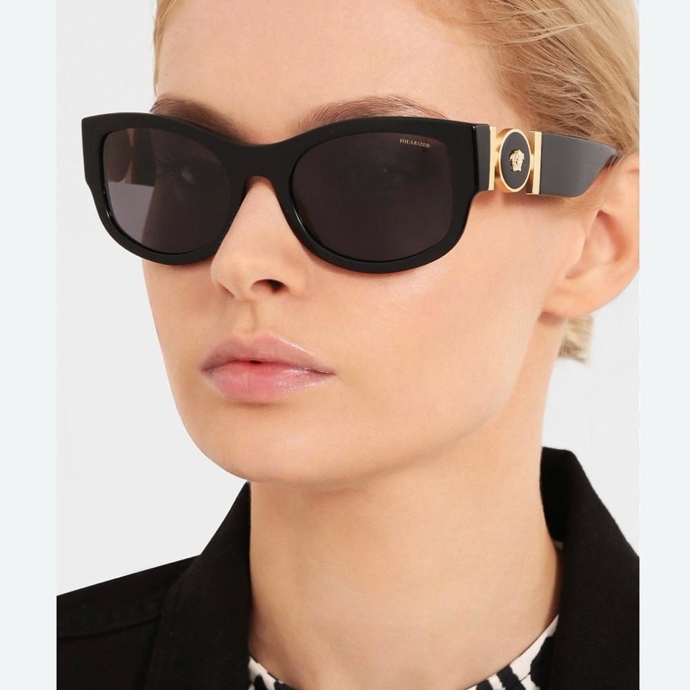 Versace black sunglasses Mod4372